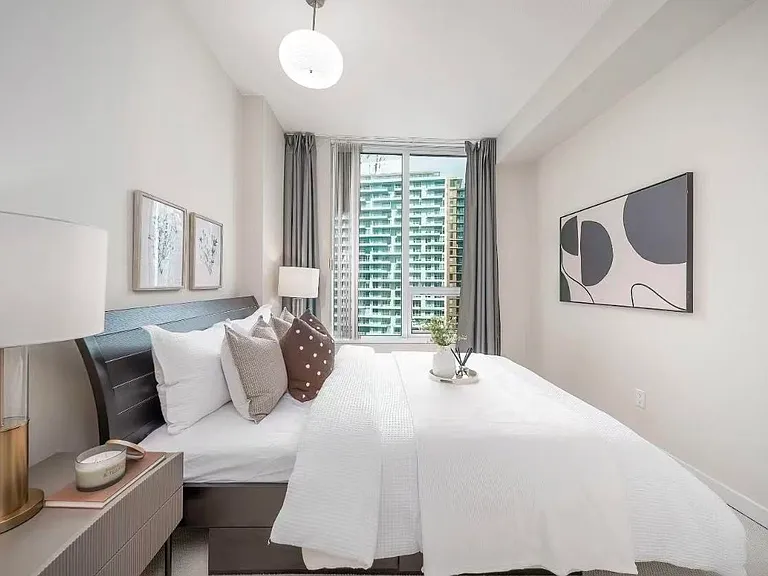 5728 Berton Ave #1001 — Photo 3