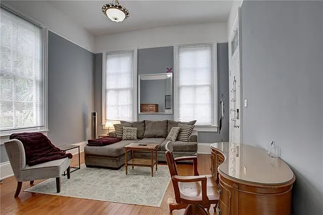 821 Bordeaux St — Photo 6