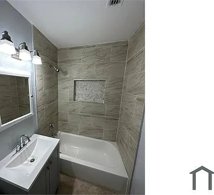 1178 W 10th St — Photo 25