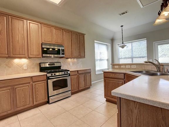 4th image of 507 Mariposa Ct