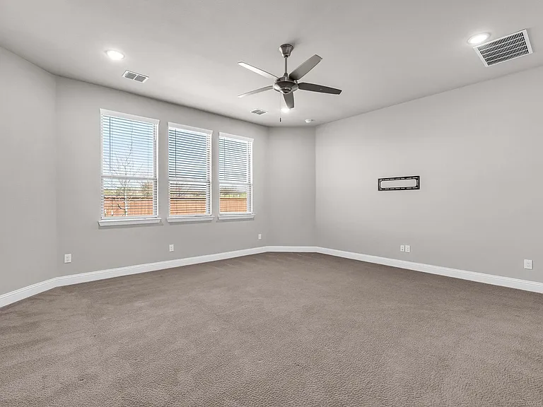 11706 Mikaela Dr — Photo 28