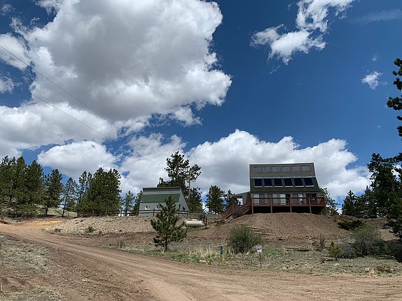 3rd image of 141 Elk Cir