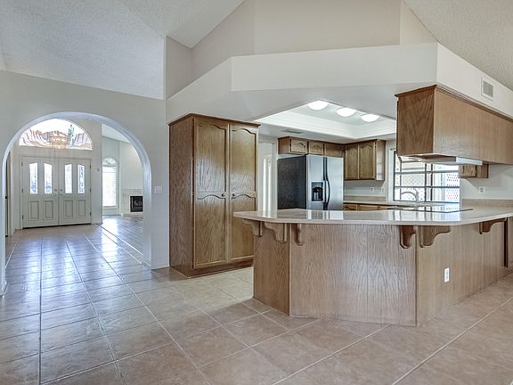 3rd image of 26042 S Hollygreen Dr