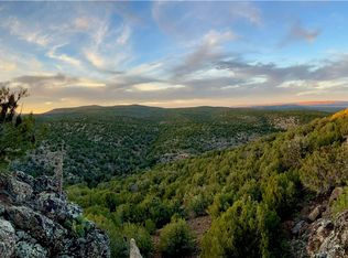 70 N Edge Ridge Rd, Seligman, AZ 86337