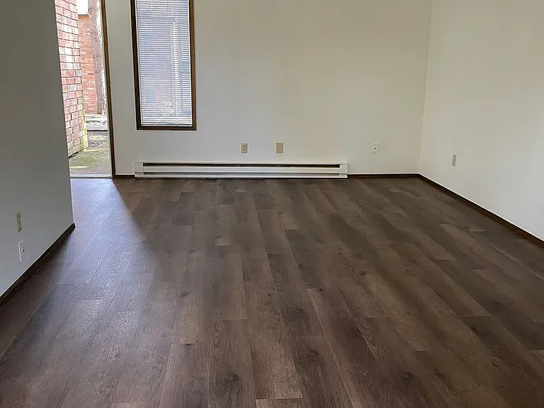 10503-10509 E Burnside St #17 — Photo 3