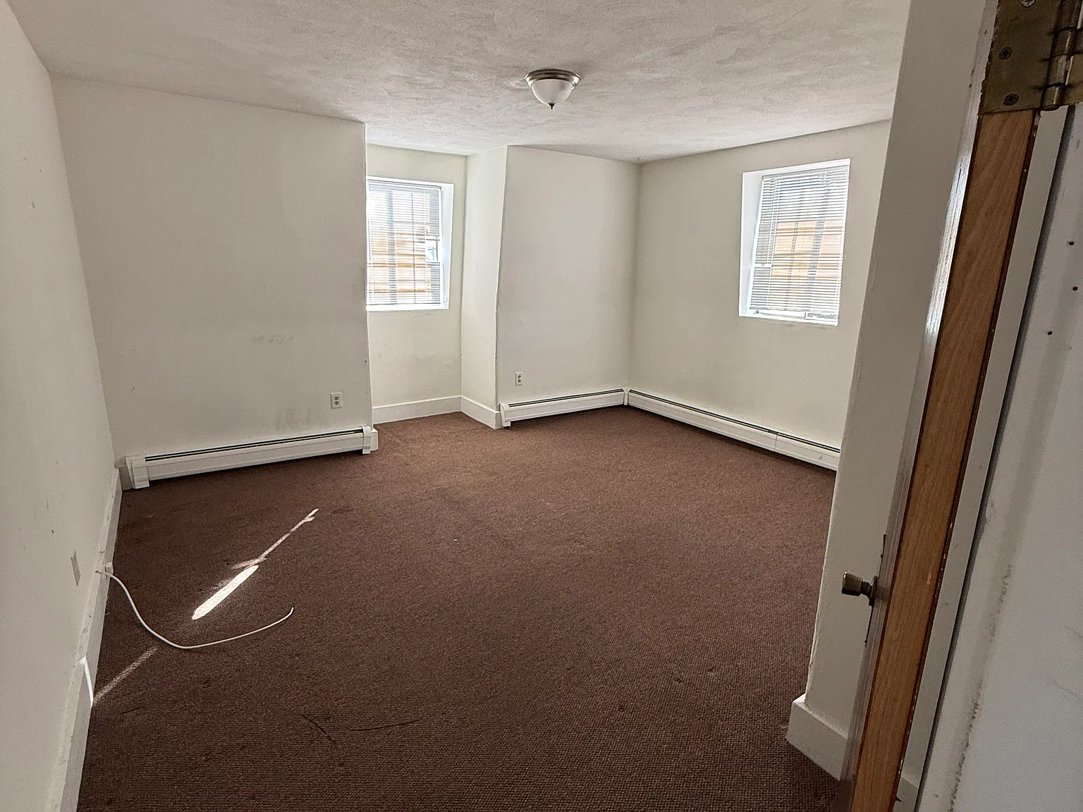 2 bed, 1000 sqft, $2,850 — Photo 4