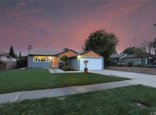 20812 Gault St, Winnetka, CA 91306