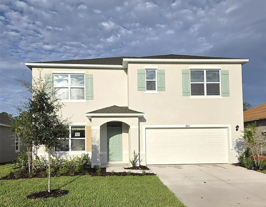 1025 Champion Ridge Dr
