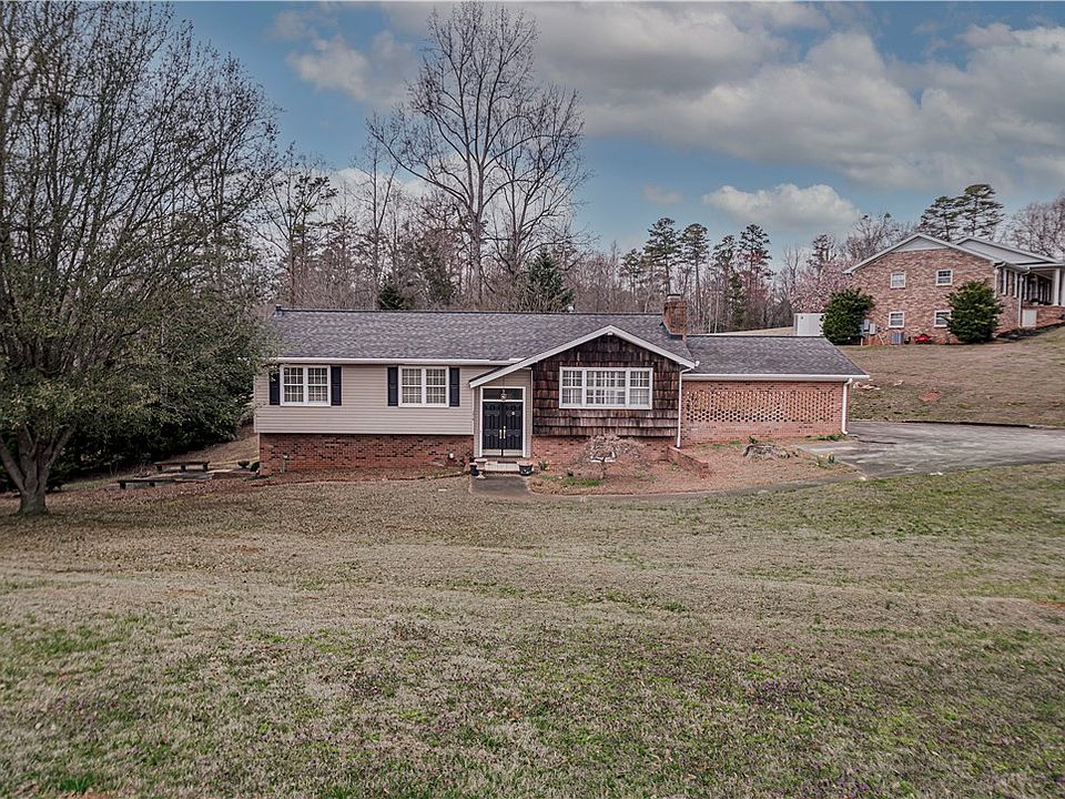 1st image of 1618 E Saluda Lake Rd