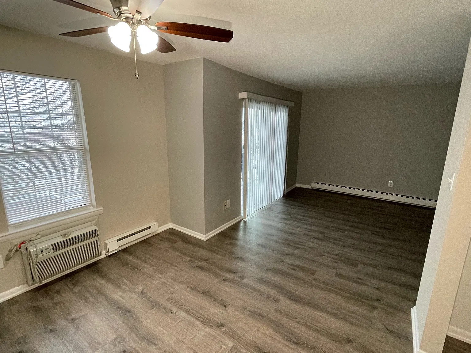 Walnut Grove Apartments - 390-9 — Photo 4