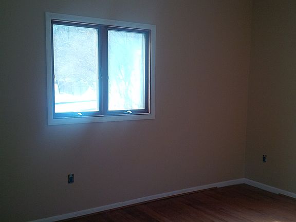 3rd image of 10237 Deerhollow Dr