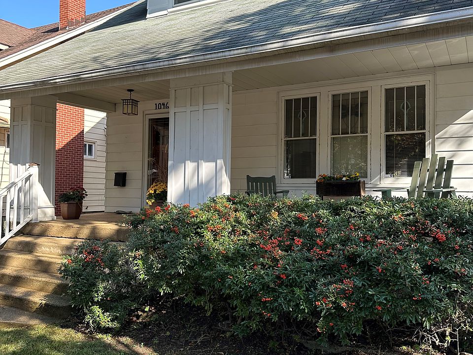 1st image of 1046 Davis Ave NW