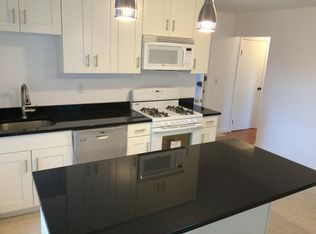 1197 Cambridge St FLOOR 3, Cambridge, MA 02139
