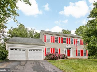 6803 Lakeridge Dr, Fredericksburg, VA 22407