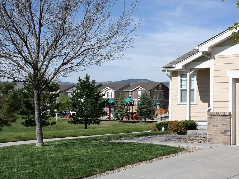 4393 S Holland Way — Photo 2
