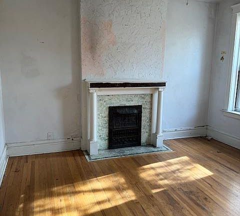 2nd image of 4027 Cleveland Ave