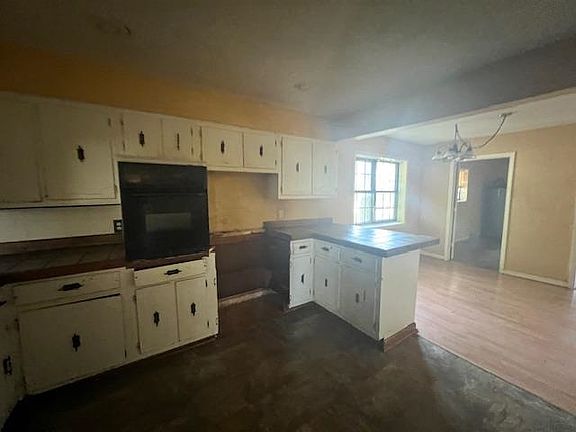 4th image of 3303 S Debra Ln
