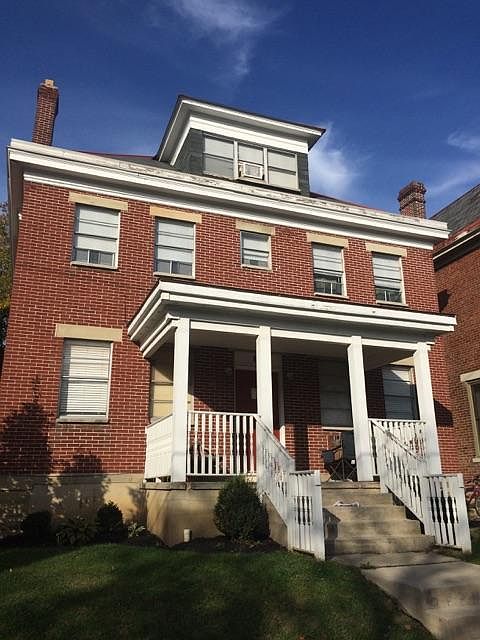 90 W Starr Ave