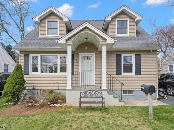 725 Center Ave, River Edge Boro, NJ 07661