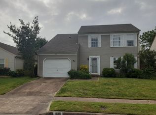 1681 Darrow St, Virginia Beach, VA 23456