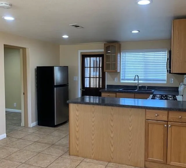 14500 Crowner Ave — Photo 4