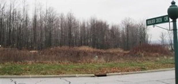 2nd image of 14 Hidden Vly