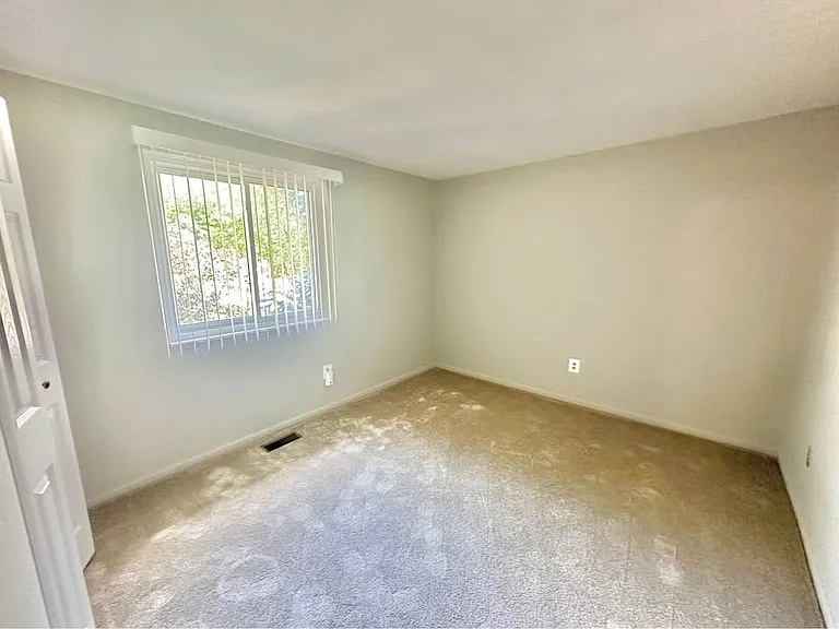 33423 Jefferson Ave #23 — Photo 8