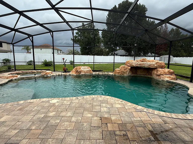 554 Bristol Cir — Photo 49