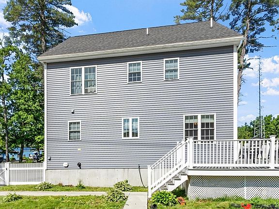 5th image of 1016 Whipple Rd