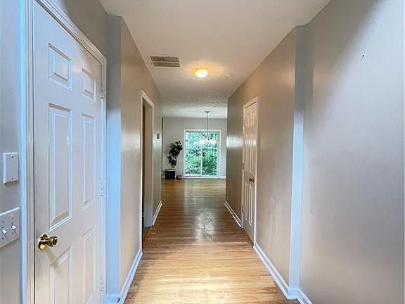 2nd image of 347 Parkview Manor Dr #1