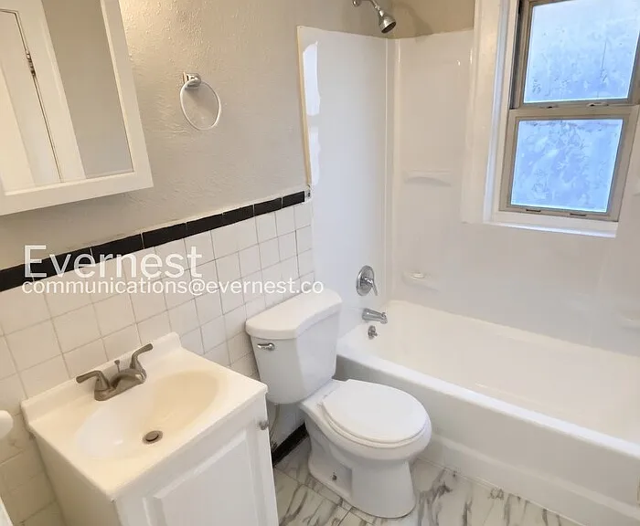 3720 Darby St — Photo 8
