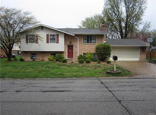 18 Matterhorn Dr, Glen Carbon, IL