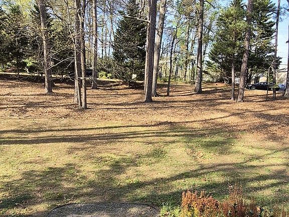5th image of 605 Dalrymple Rd