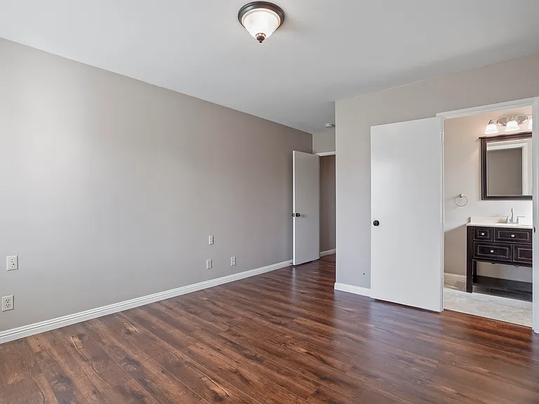 5000 Merrill St — Photo 12