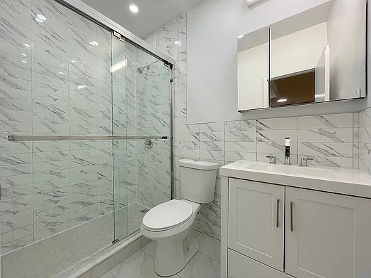 Rented by Compass | media 10