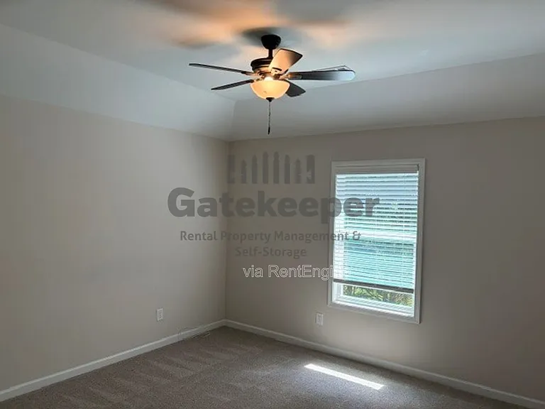 205 Valley View Dr — Photo 21