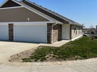 1602 28th Ave SW, Altoona, IA 50009