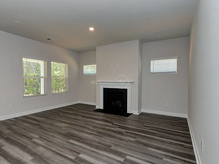 4107 Armstrong Farm Dr — Photo 5