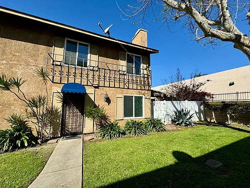 904 S Mountain Ave #B Photo 1