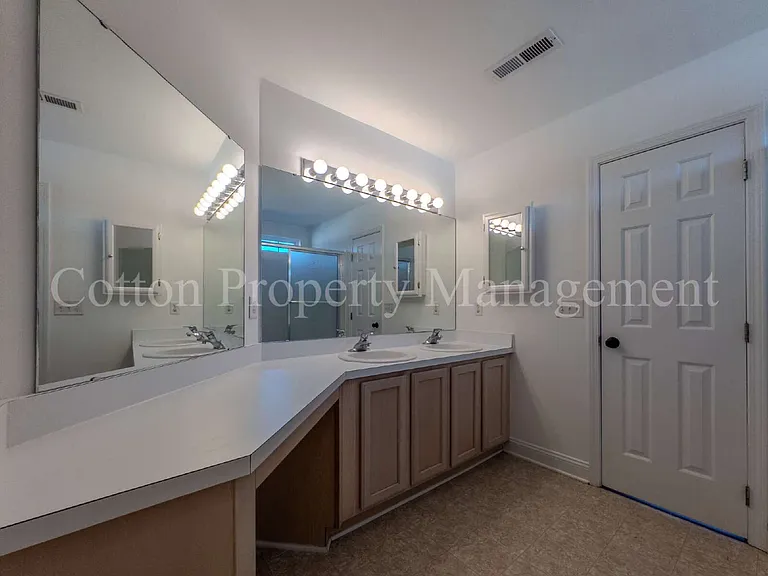 7106 Haven Way — Photo 21