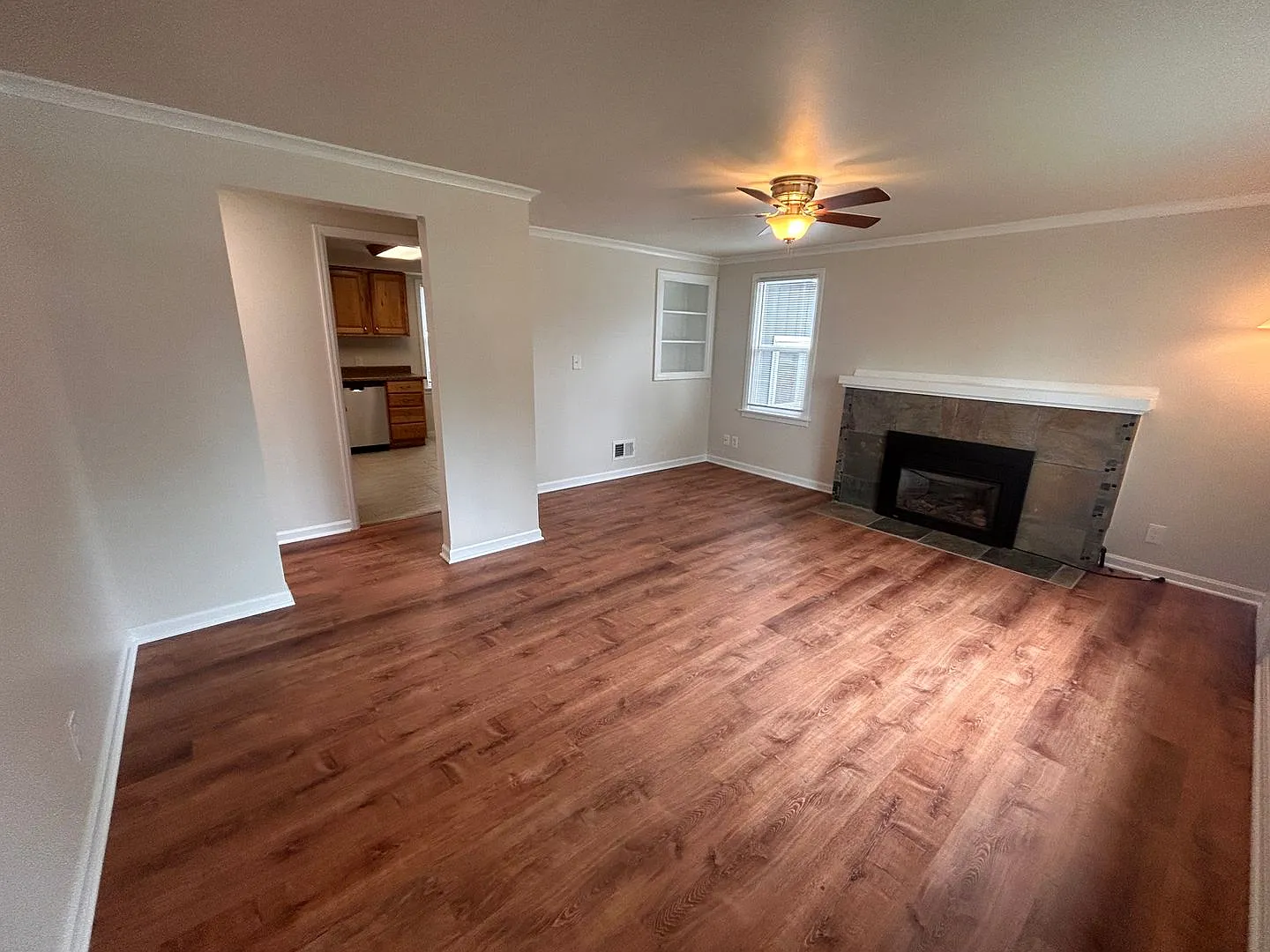 Beautiful 3 Bed, 2 Bath House Near Manito Park on South Hill! — Photo 2