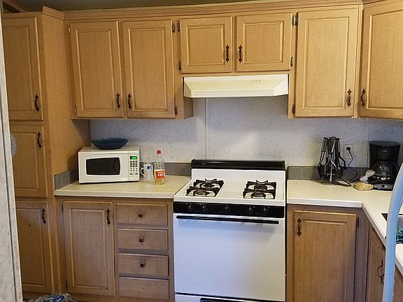 4th image of 243 N Meridian Ave Space 80