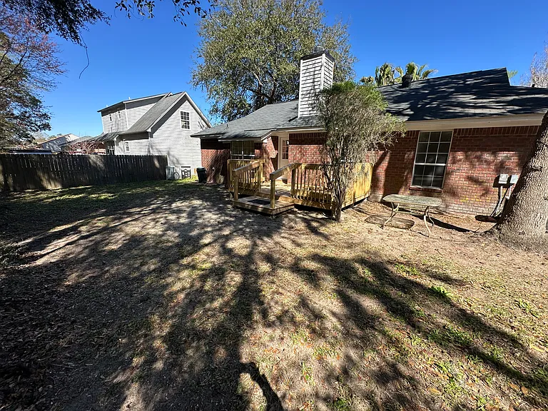 243 Stonebridge Dr — Photo 21
