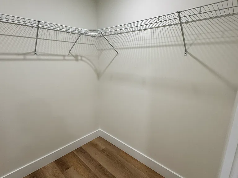 2204 Chester St — Photo 11