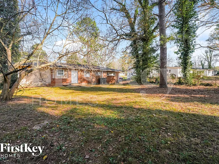 3425 Pinehill Dr — Photo 15