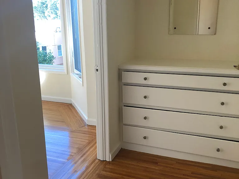 81 Glen Ave — Photo 15
