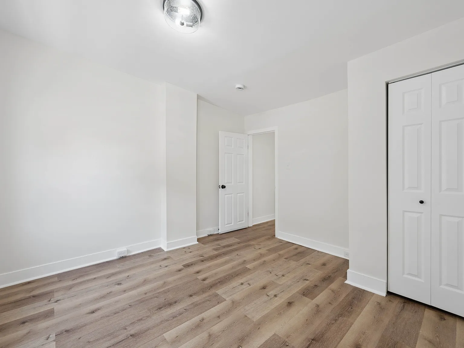 138 East South Street - 1 — Photo 3