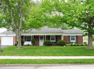 717 N Governor Rd, Valparaiso, IN 46385