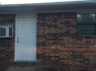 102 NW K St, Bentonville, AR 72712