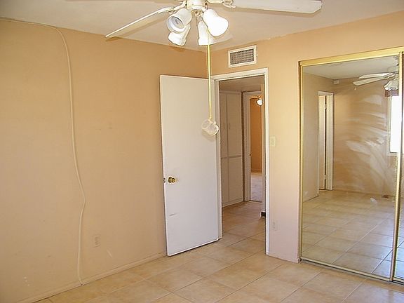 5th image of 3902 E Eugie Ave